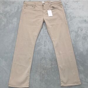 Edwin Men's Maddox Jeans in the Color Oyster Size 40 New